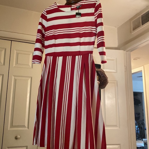 COPY - Spring dress baige and burgundy candy stripper - Picture 2 of 8